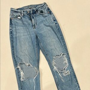 American Eagle Outfitters Women's Blue Distressed Jeans